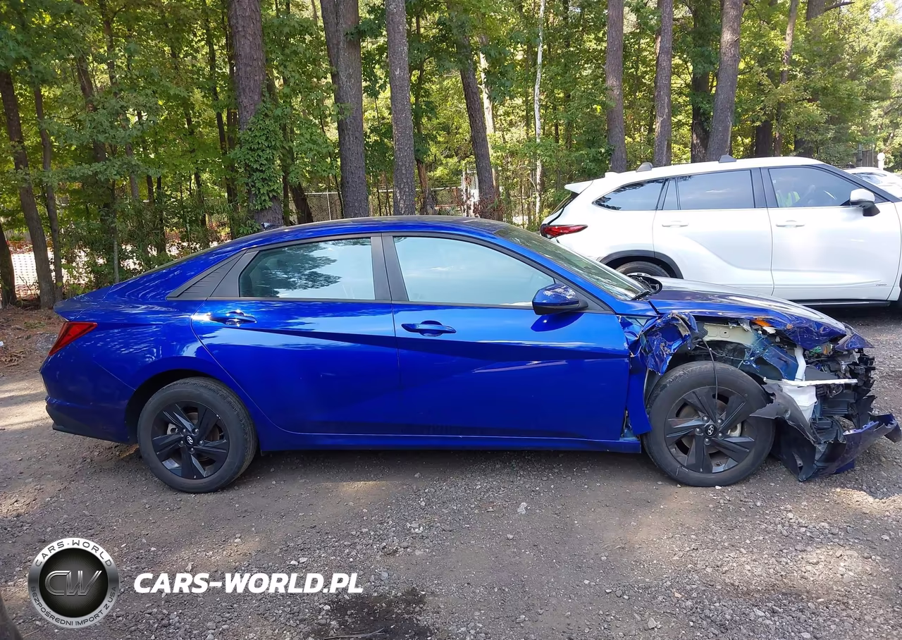 2023 Hyundai Elantra Sel VIN:KMHLM4AG8PU579256 - 13