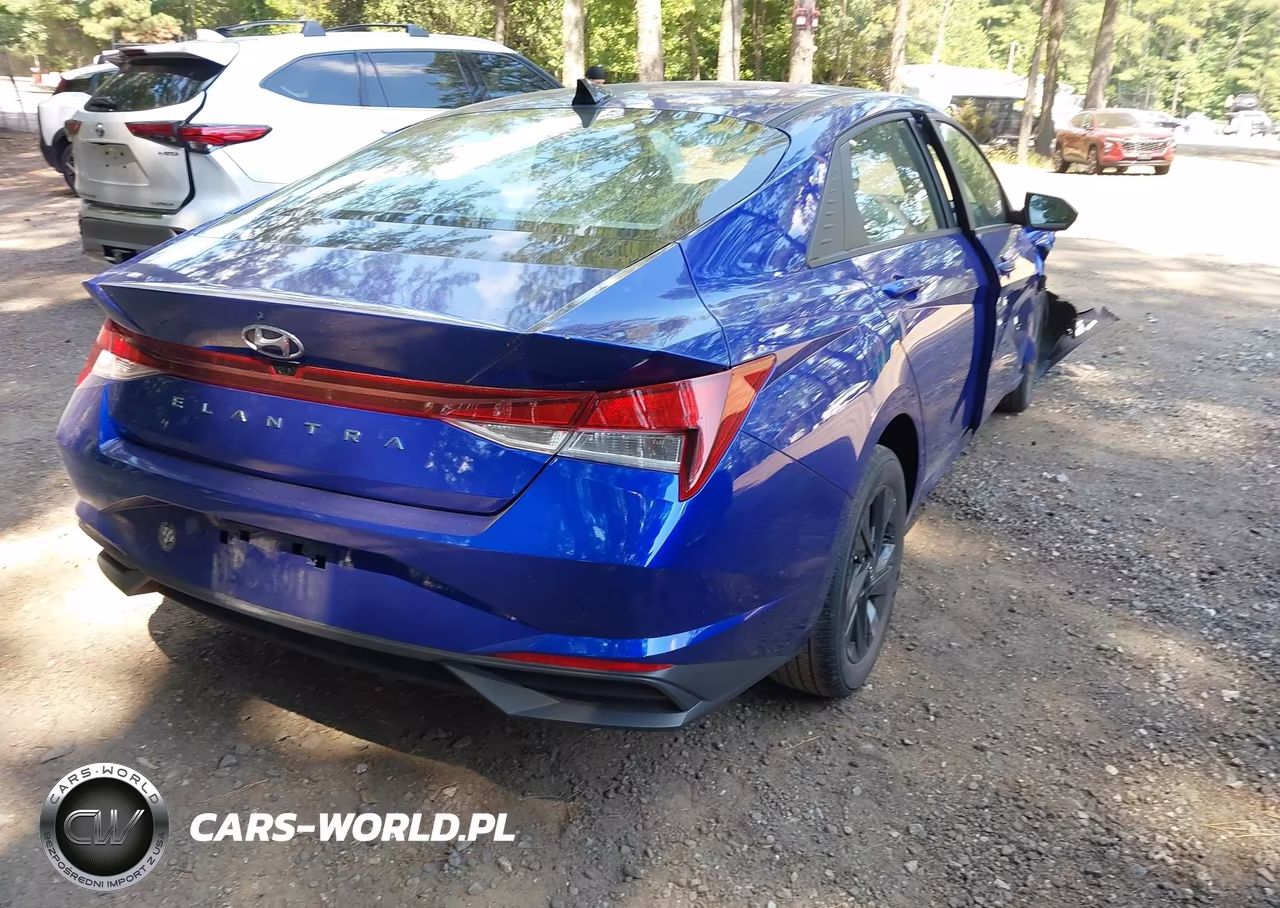 2023 Hyundai Elantra Sel VIN:KMHLM4AG8PU579256 - 4