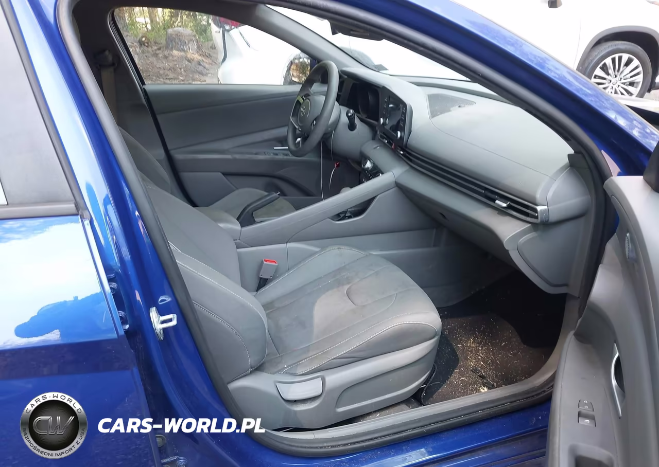 2023 Hyundai Elantra Sel VIN:KMHLM4AG8PU579256 - 5