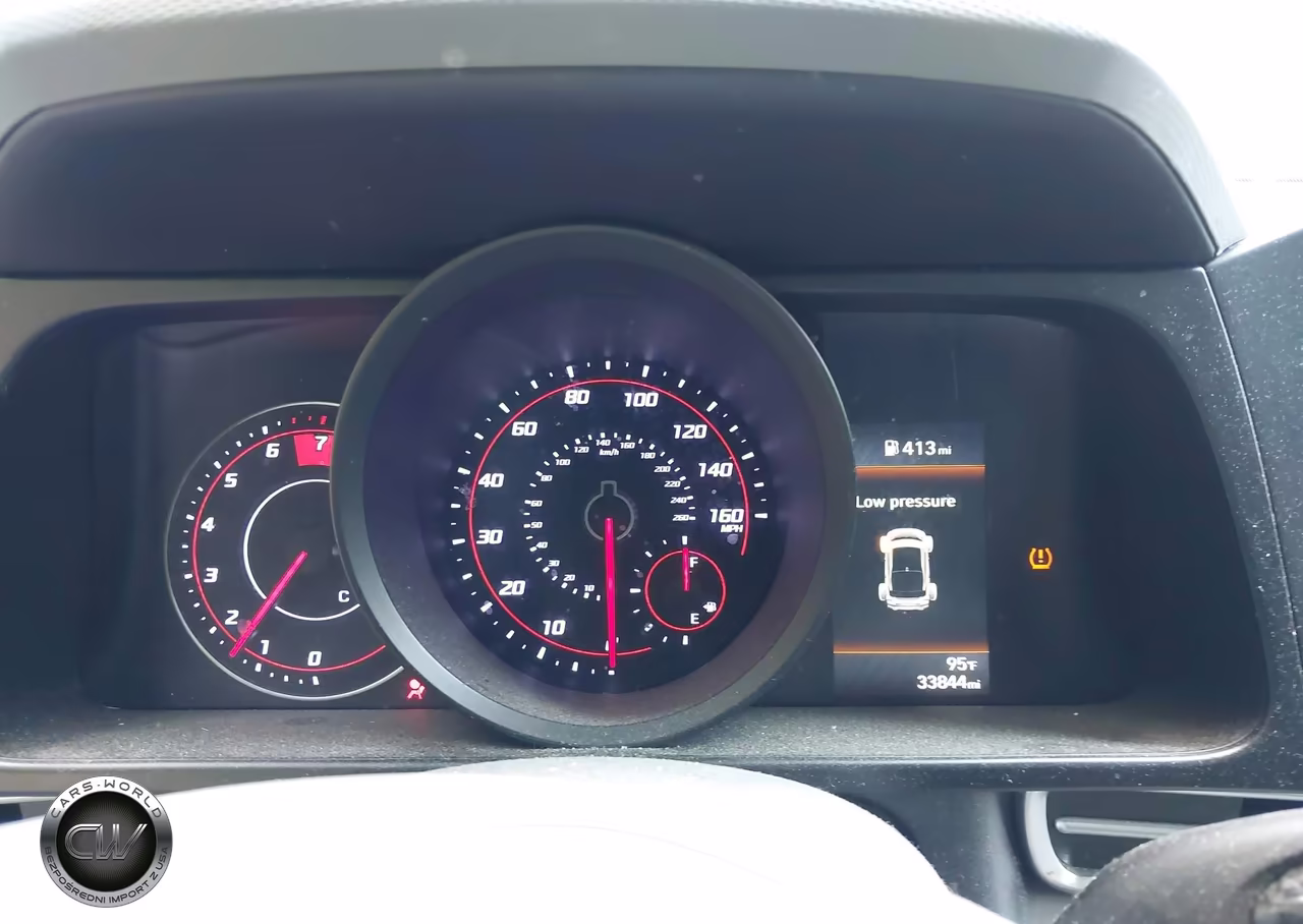 2023 Hyundai Elantra Sel VIN:KMHLM4AG8PU579256 - 7