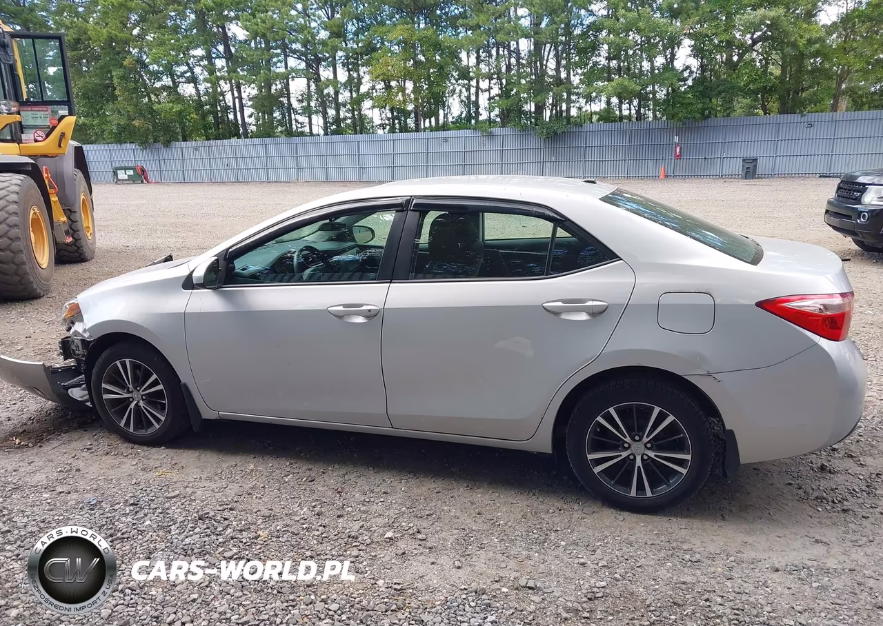 2017 Toyota Corolla Le VIN:5YFBURHE6HP620094 - 14