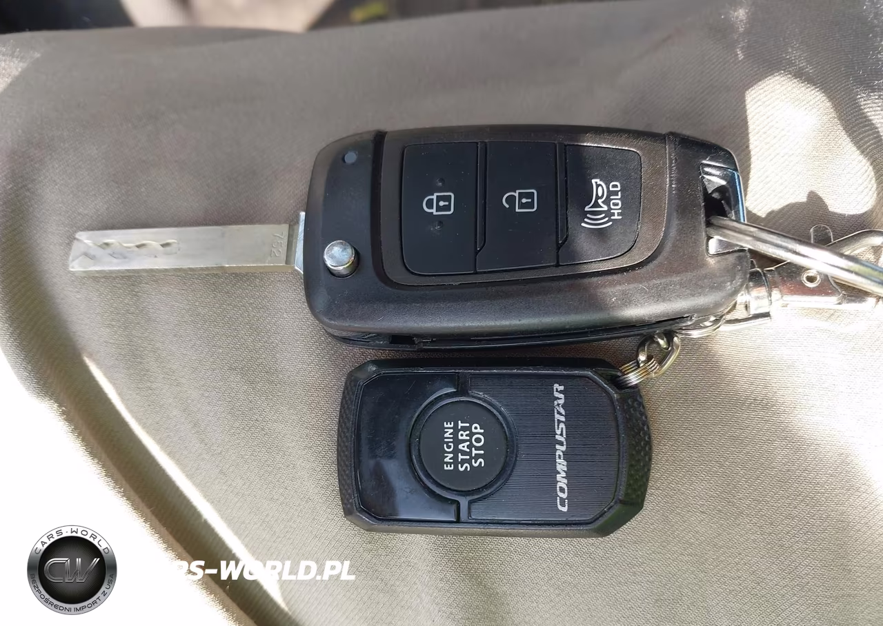 2023 Hyundai Venue Sel VIN:KMHRC8A3XPU218189 - 11