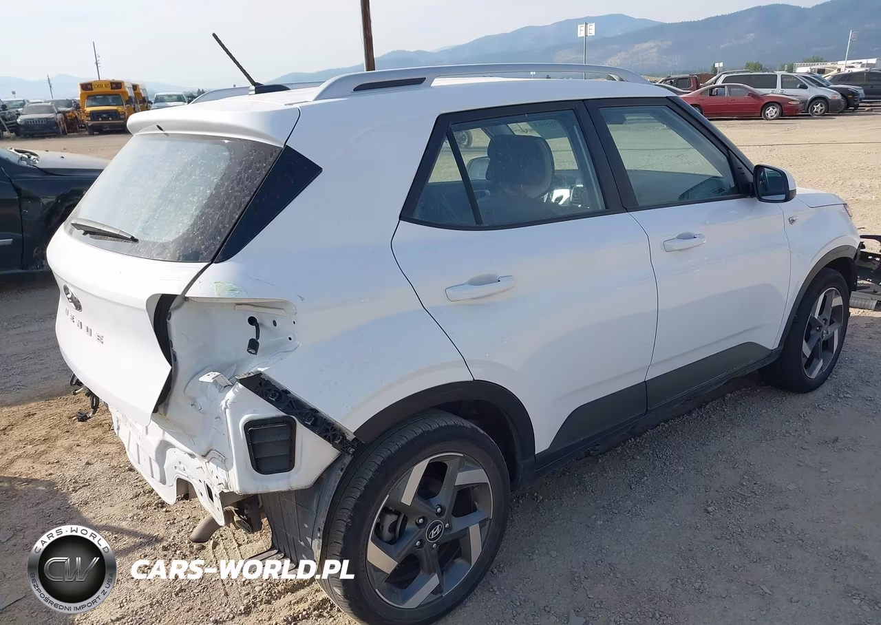 2023 Hyundai Venue Sel VIN:KMHRC8A3XPU218189 - 4