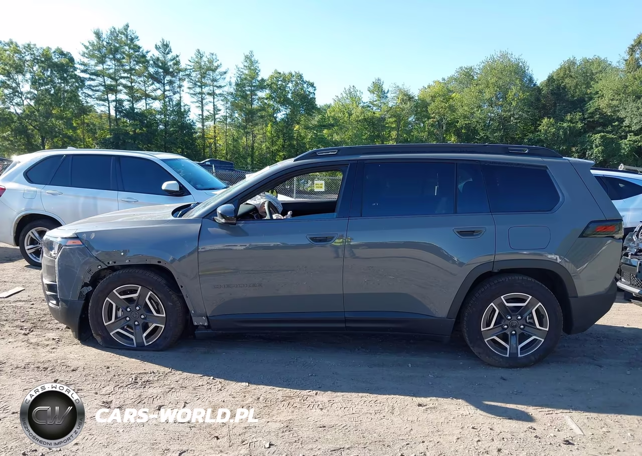 2026 Jeep Cherokee Limited 4X4 VIN:3C4PJMB2XTT237409 - 14