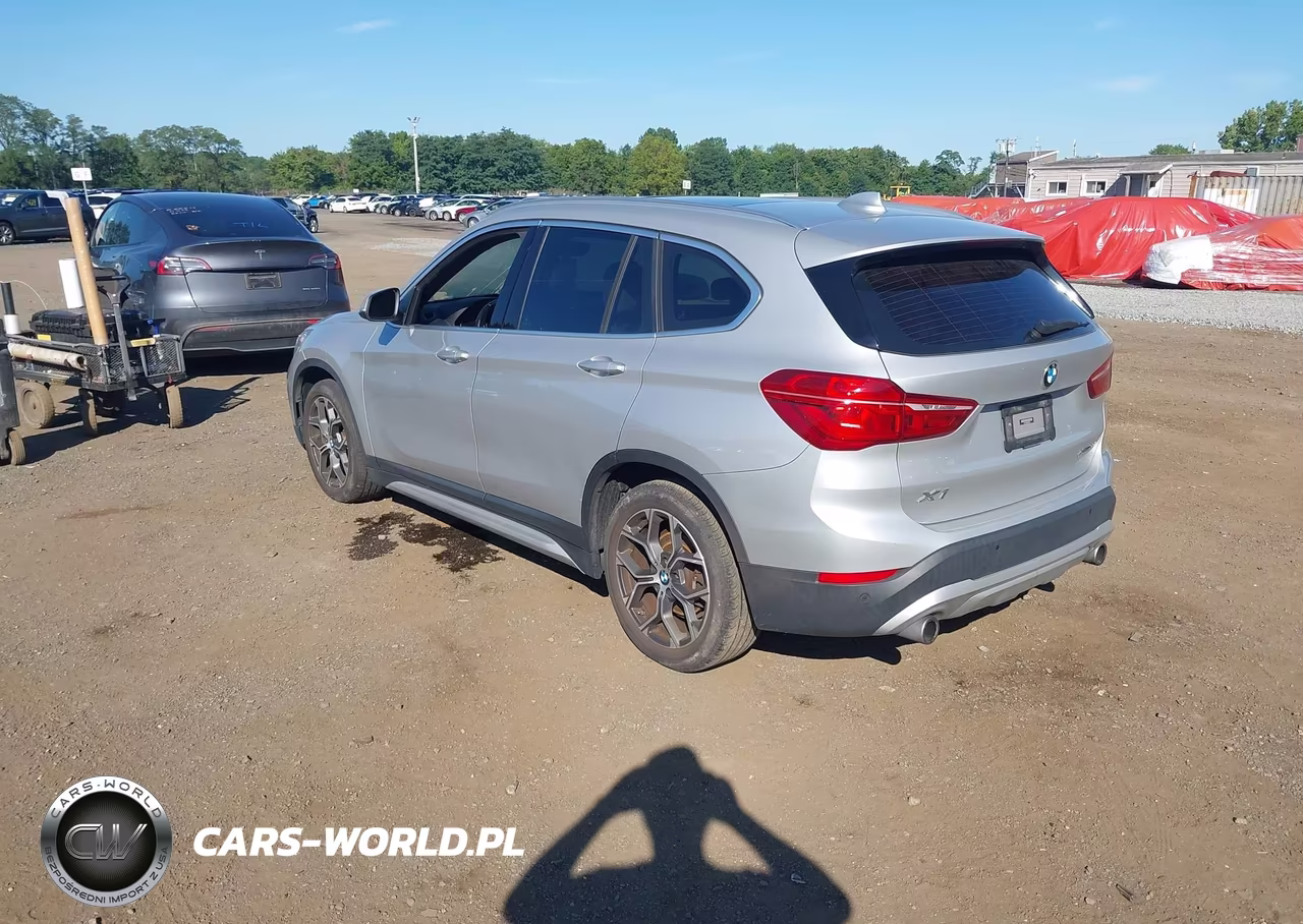 2021 BMW X1 xDrive28I VIN:WBXJG9C08M5S20482 - 3