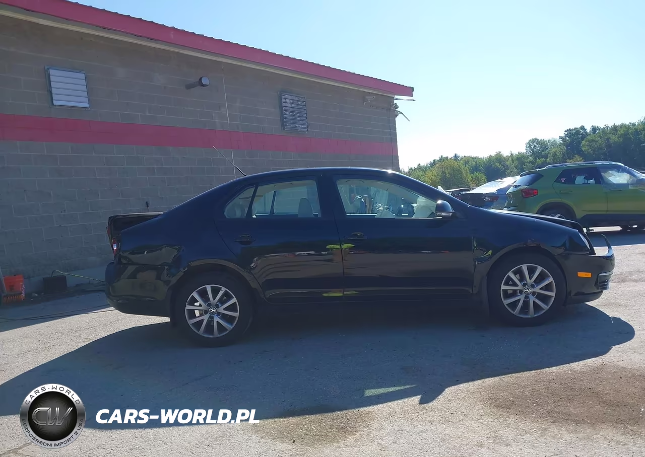 2010 Volkswagen Jetta Limited Edition VIN:3VWRZ7AJ3AM105348 - 12