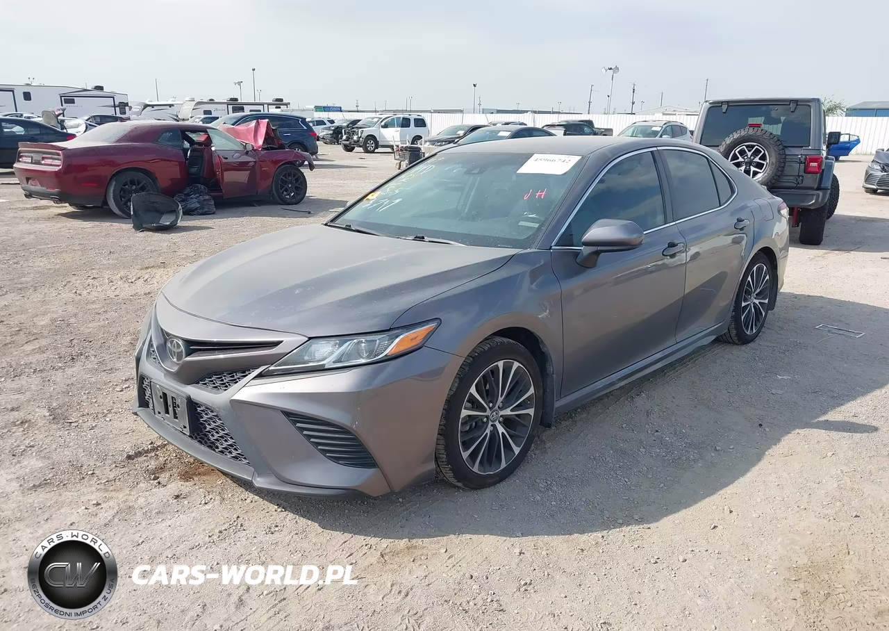 2018 Toyota Camry Se VIN:4T1B11HK2JU103797 - 2