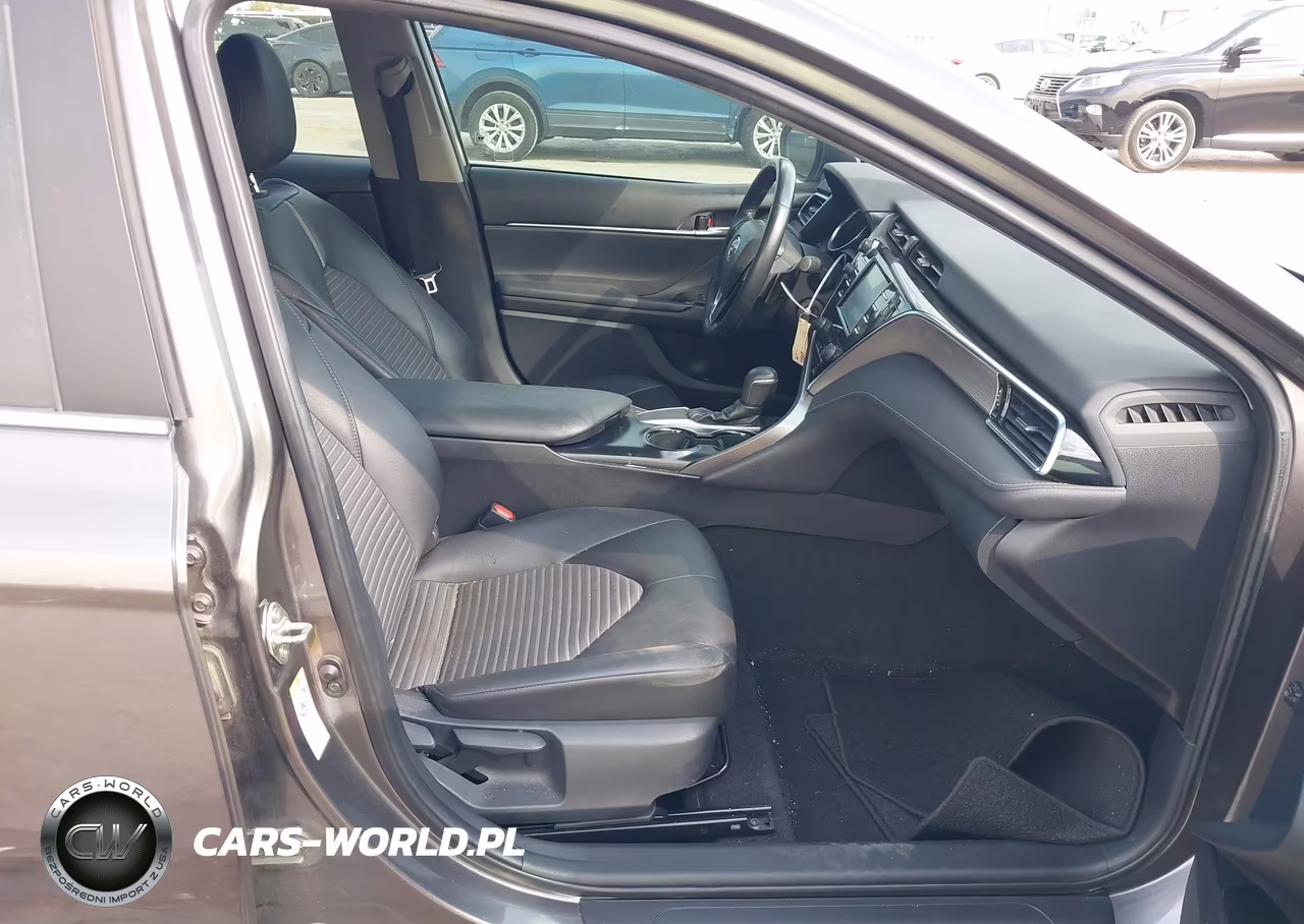 2018 Toyota Camry Se VIN:4T1B11HK2JU103797 - 5