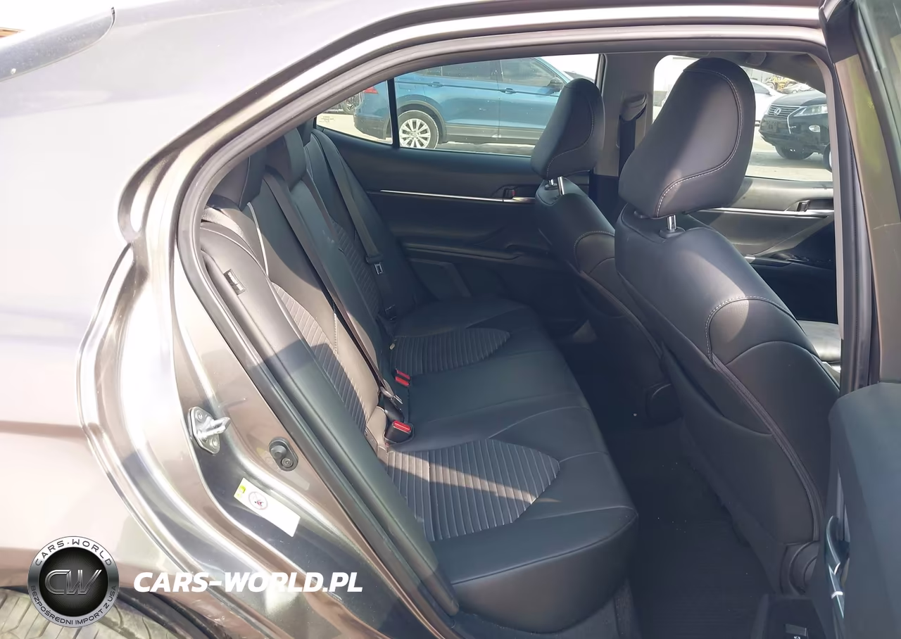 2018 Toyota Camry Se VIN:4T1B11HK2JU103797 - 8