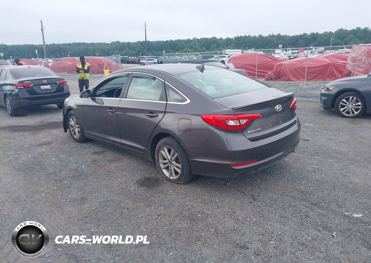 2015 Hyundai Sonata Se VIN:5NPE24AF0FH027768 - 3
