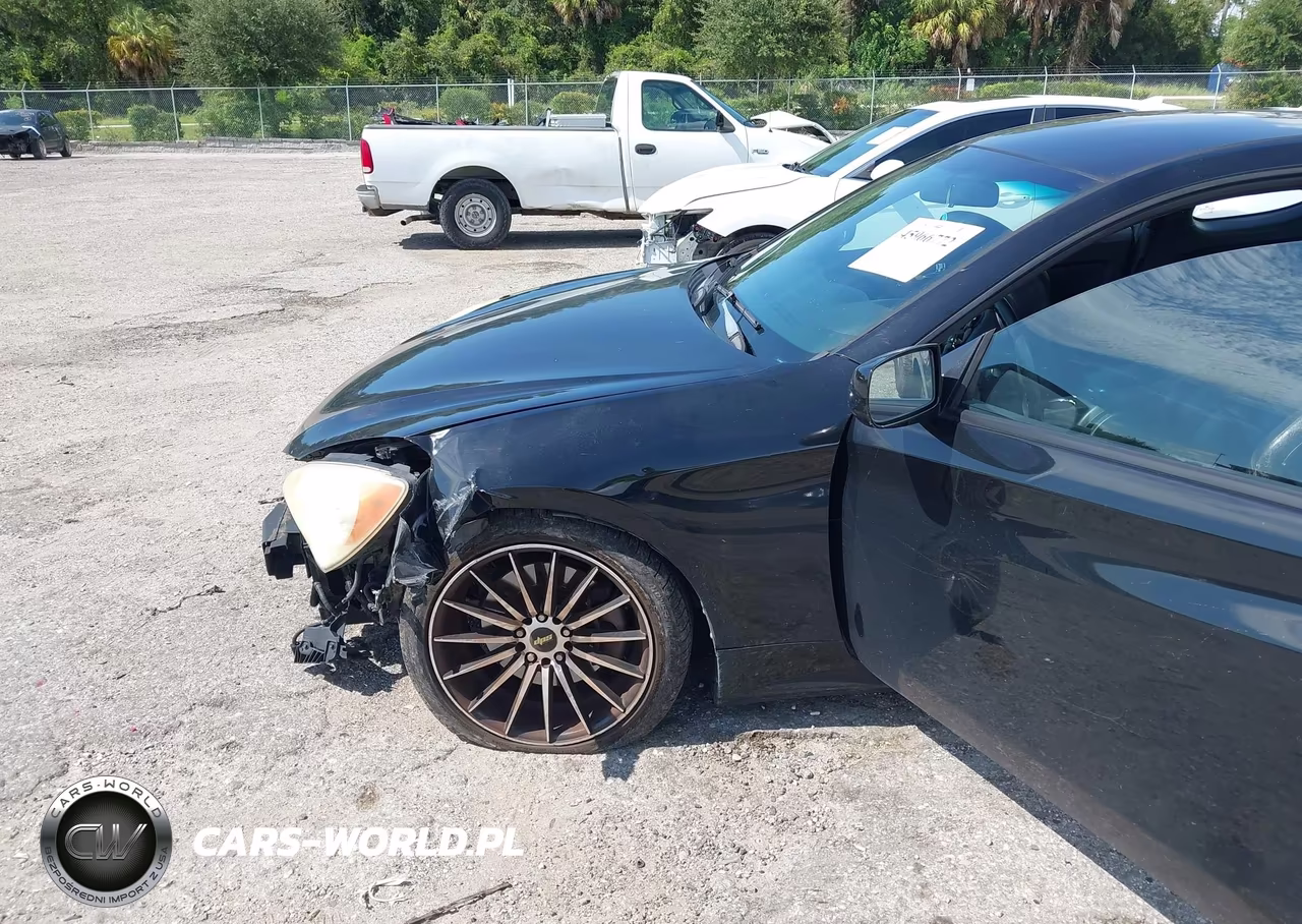 2010 Hyundai Genesis 3.8 VIN:KMHHU6KH7AU017865 - 6