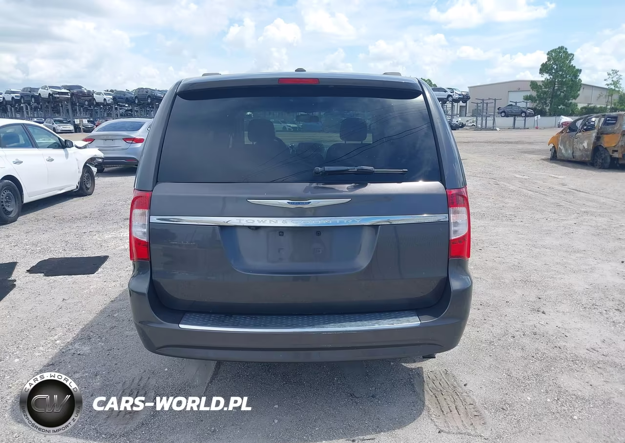 2016 Chrysler Town & Country Touring VIN:2C4RC1BG8GR113239 - 16