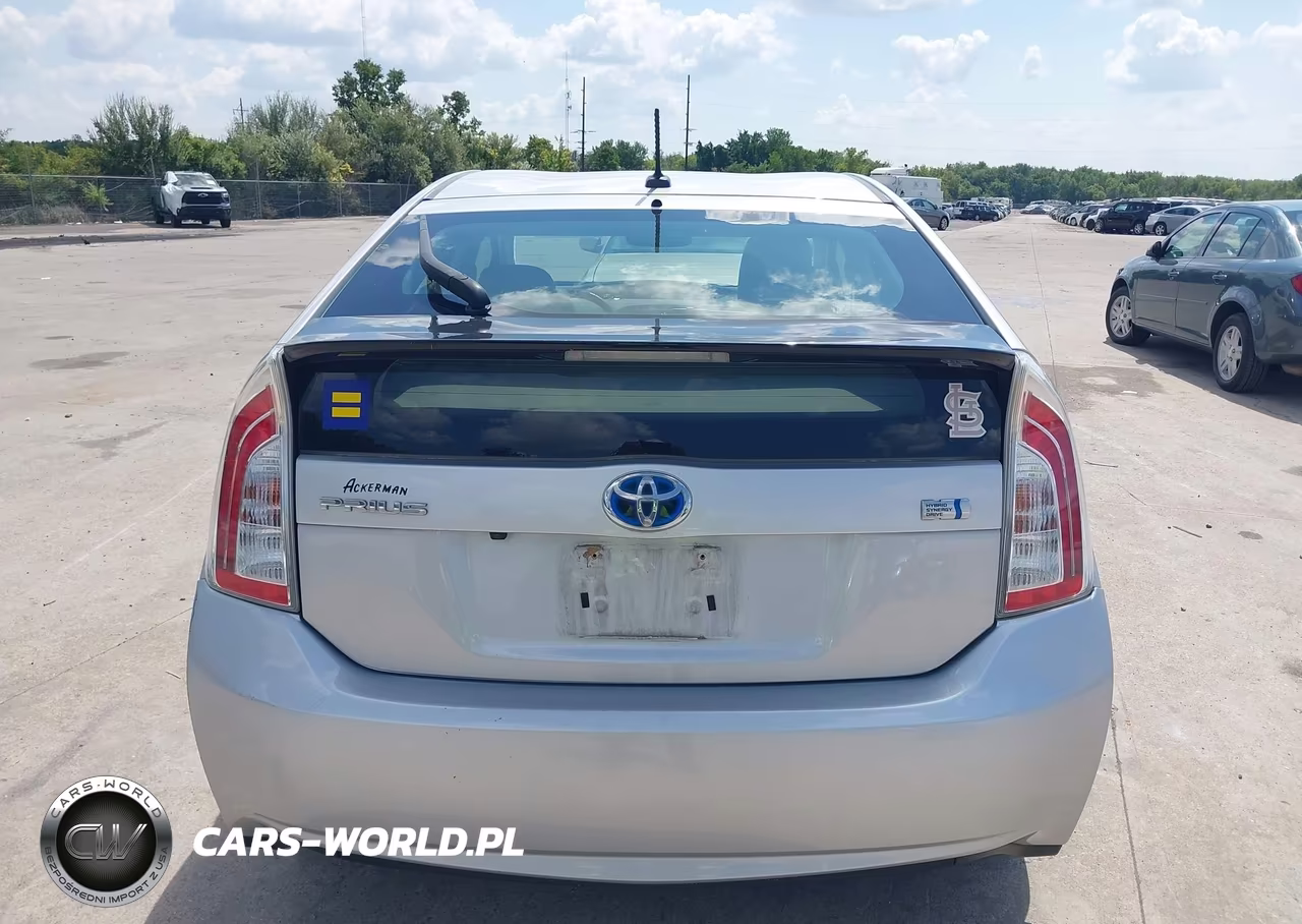 2015 Toyota Prius Four VIN:JTDKN3DU3F0420160 - 16