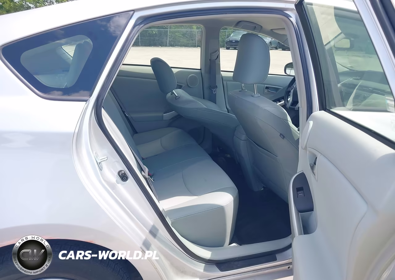 2015 Toyota Prius Four VIN:JTDKN3DU3F0420160 - 8