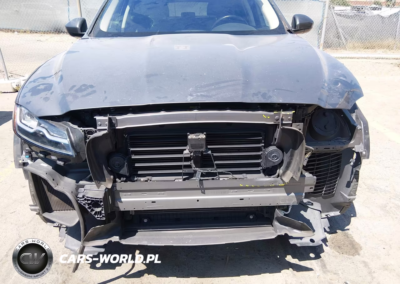 2019 Jaguar F-Pace 25T Prestige VIN:SADCK2FX1KA366963 - 18