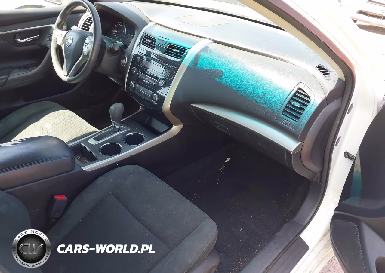 2015 Nissan Altima 2.5 S VIN:1N4AL3AP1FC476070 - 5
