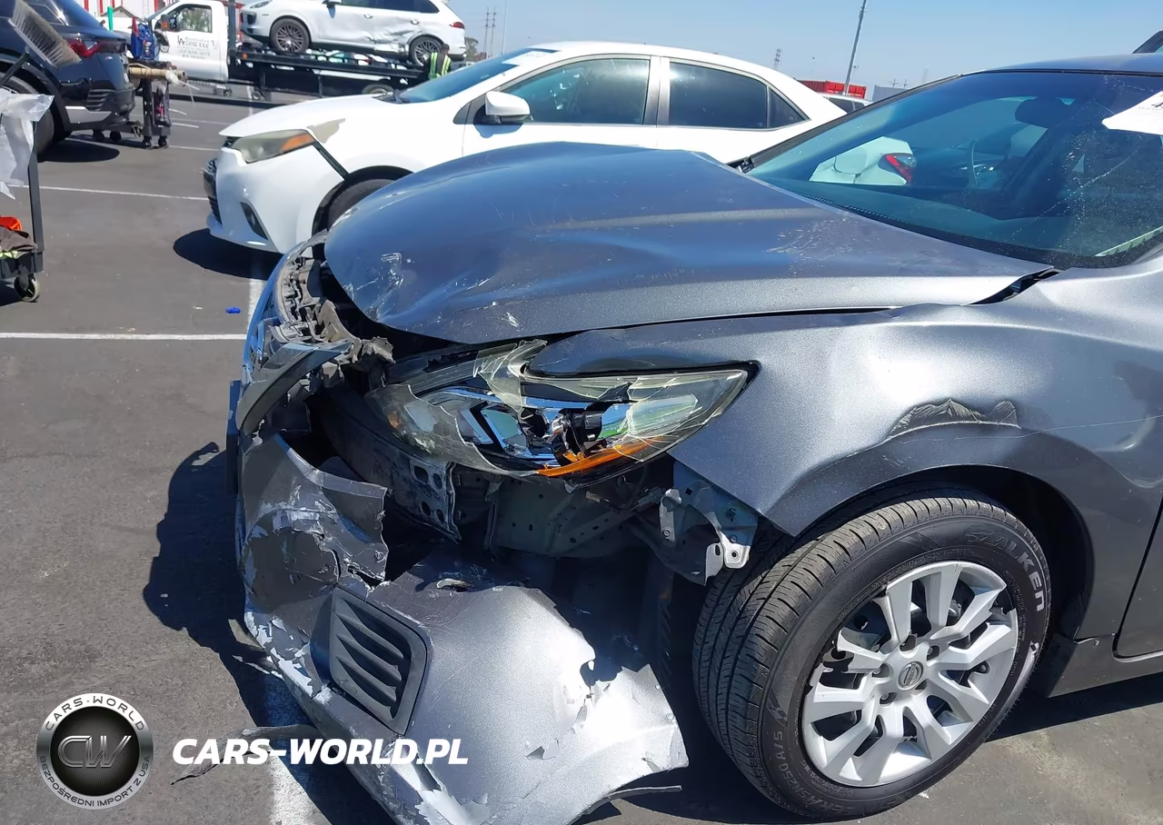 2017 Nissan Altima 2.5 S VIN:1N4AL3AP1HN335197 - 6