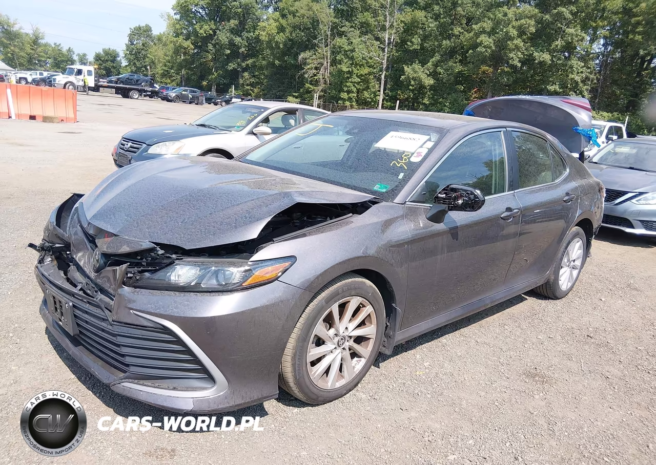 2024 Toyota Camry Le VIN:4T1C11AK5RU848621 - 2