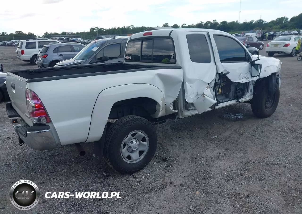 2013 Toyota Tacoma VIN:5TFUX4EN8DX019689 - 4