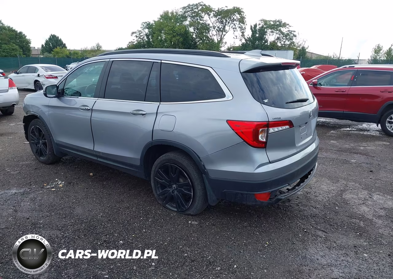 2022 Honda Pilot Awd Special Edition VIN:5FNYF6H21NB070643 - 3