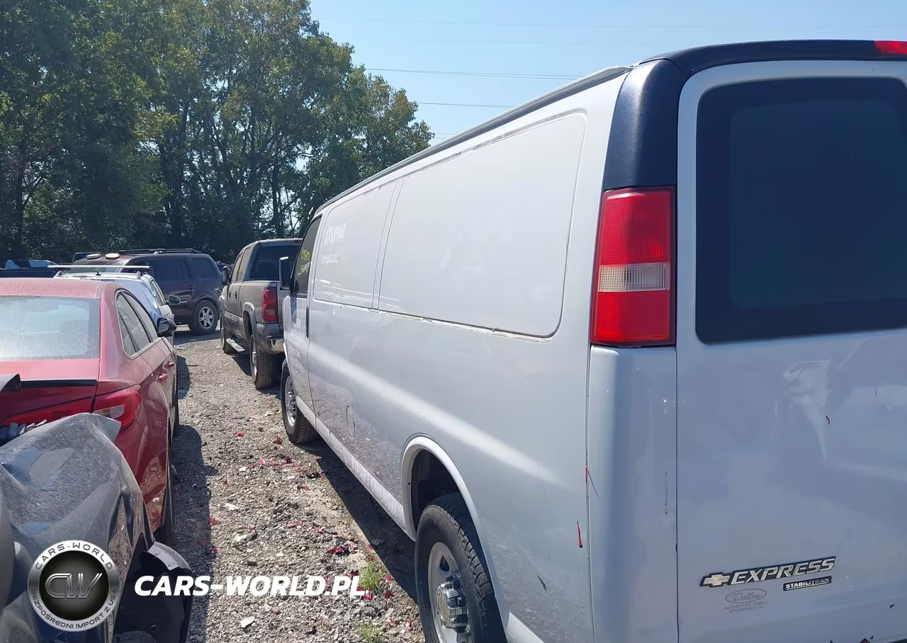 2013 Chevrolet Express 3500 Work Van VIN:1GCZGUCG8D1136217 - 14