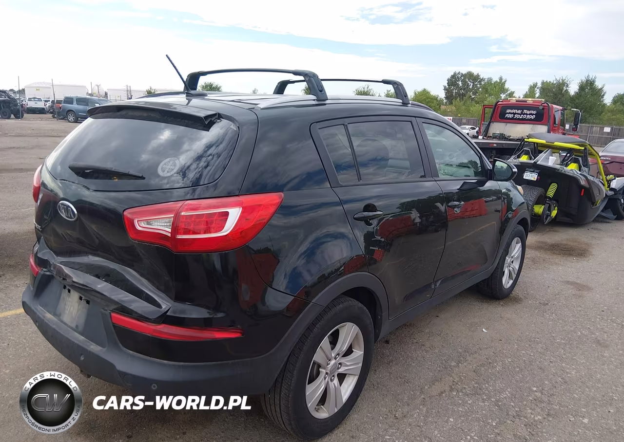 2011 Kia Sportage Lx VIN:KNDPBCA26B7082630 - 4