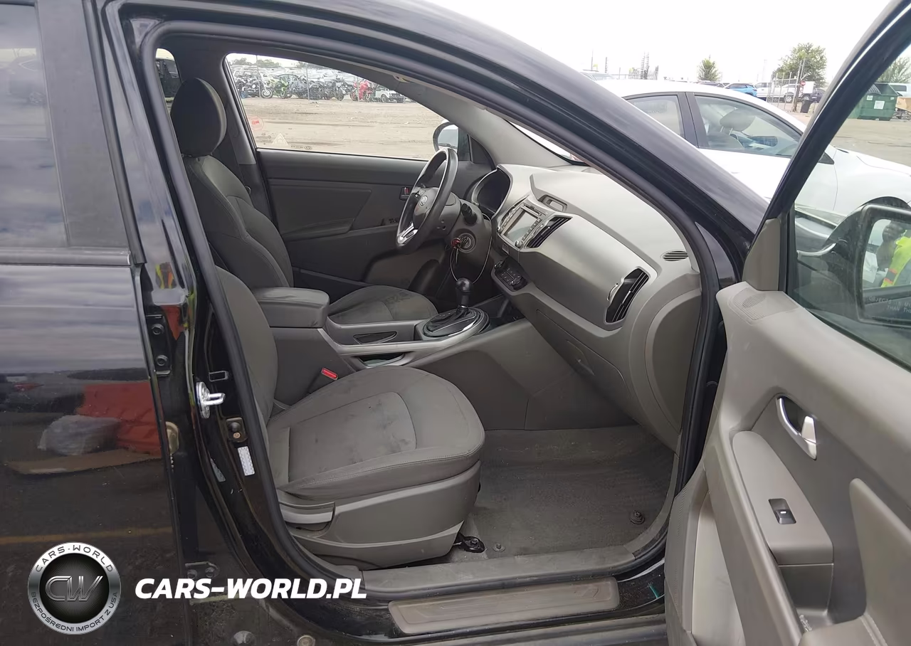 2011 Kia Sportage Lx VIN:KNDPBCA26B7082630 - 5