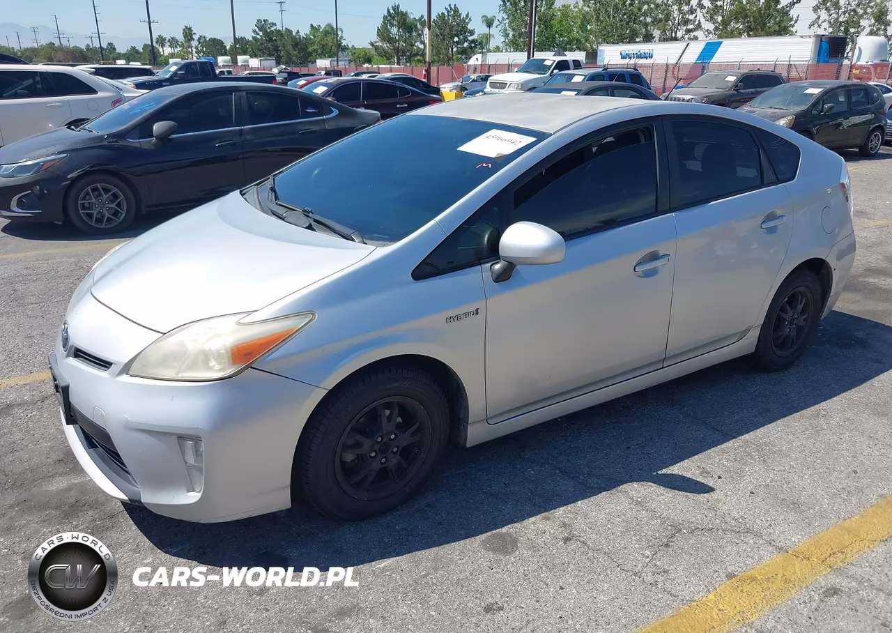 2014 Toyota Prius Two VIN:JTDKN3DU6E1741179 - 2