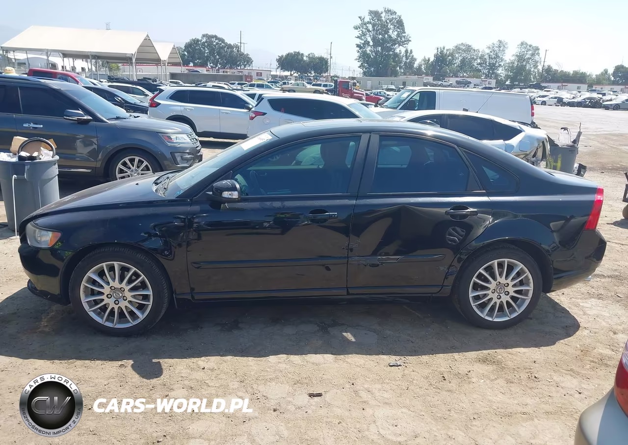 2011 Volvo S40 T5 (Retail Only) VIN:YV1672MS7B2542372 - 14