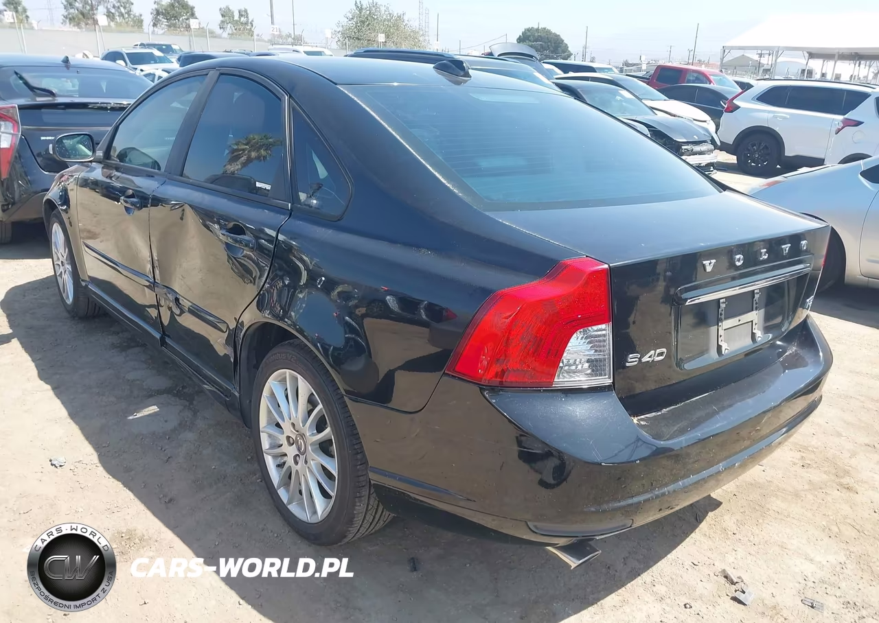 2011 Volvo S40 T5 (Retail Only) VIN:YV1672MS7B2542372 - 3