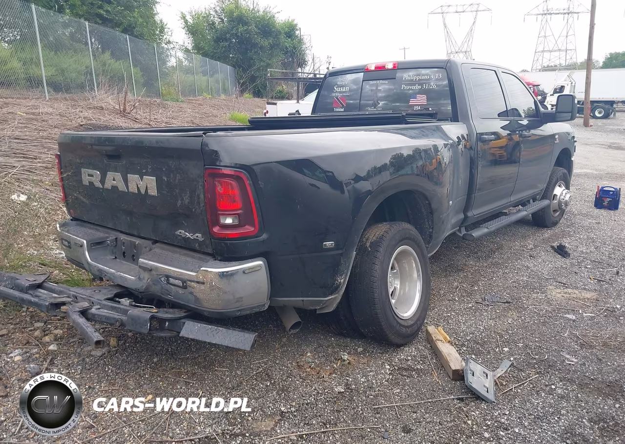 2026 Ram 3500 Tradesman 4X4 8' Box VIN:3C63RRGL4TG194675 - 4