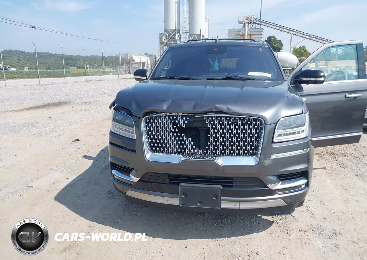 2018 Lincoln Navigator L Select VIN:5LMJJ3HT4JEL20646 - 17