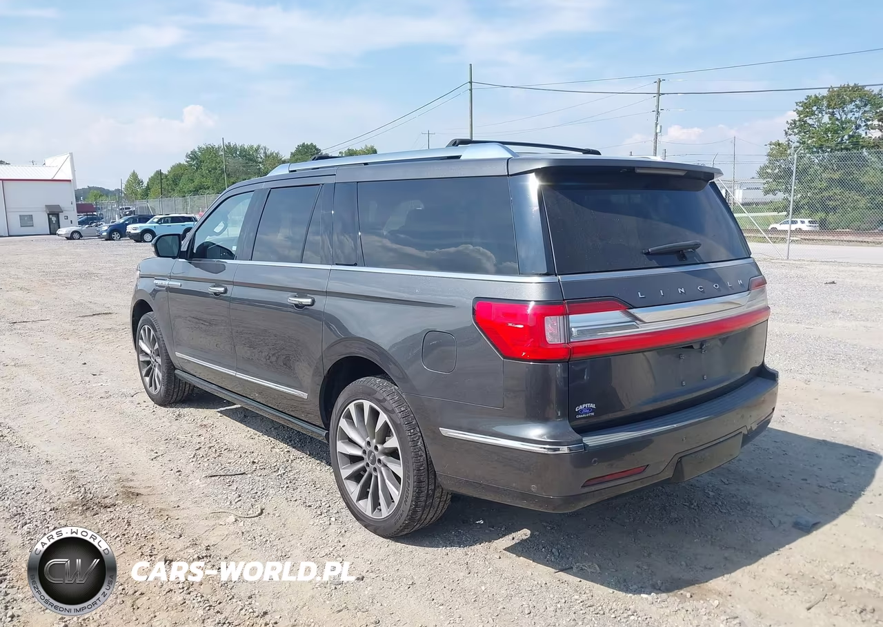 2018 Lincoln Navigator L Select VIN:5LMJJ3HT4JEL20646 - 3