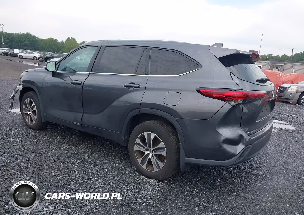 2021 Toyota Highlander Xle VIN:5TDGZRBH4MS525738 - 3