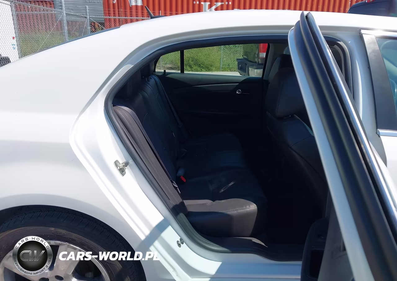 2011 Chevrolet Malibu 2Lt VIN:1G1ZD5E70BF399659 - 8