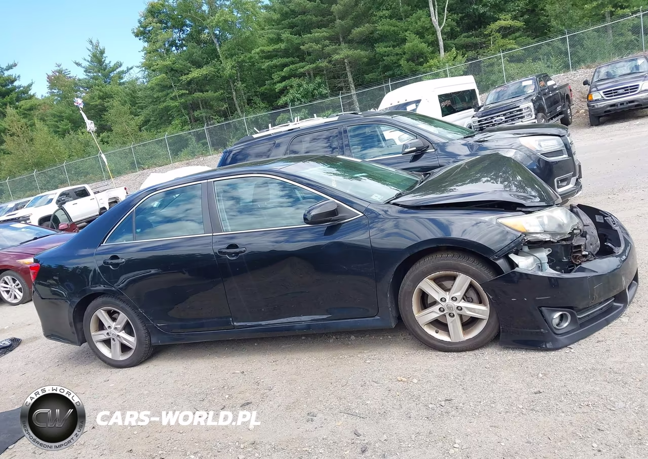 2014 Toyota Camry Se VIN:4T1BF1FK3EU830764 - 14