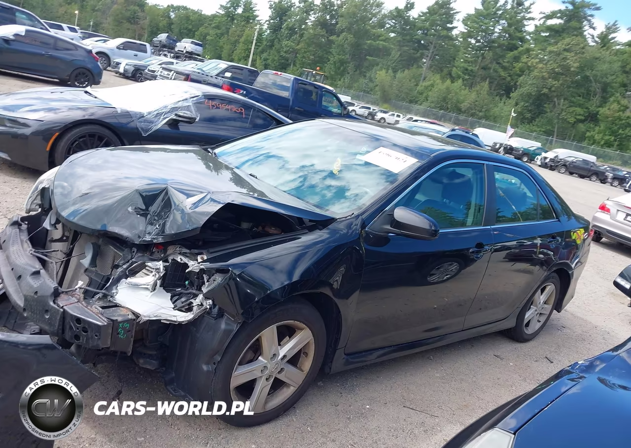 2014 Toyota Camry Se VIN:4T1BF1FK3EU830764 - 15