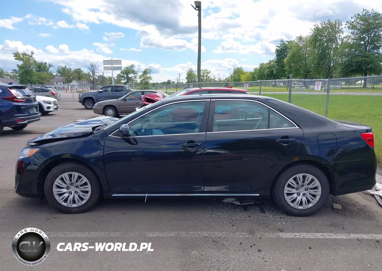 2013 Toyota Camry Le VIN:4T4BF1FK9DR279695 - 13