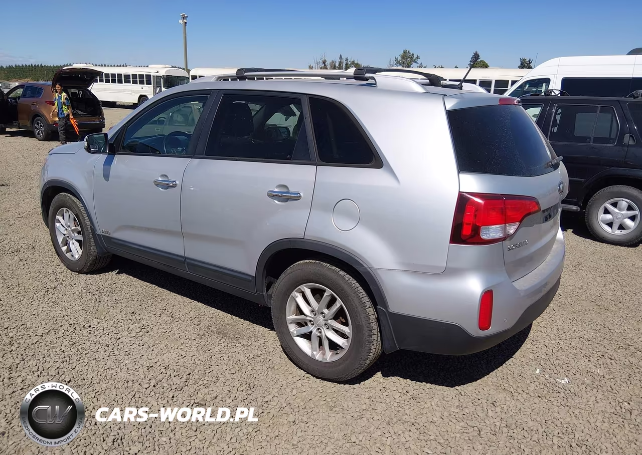 2014 Kia Sorento Lx V6 VIN:5XYKTDA71EG539912 - 3