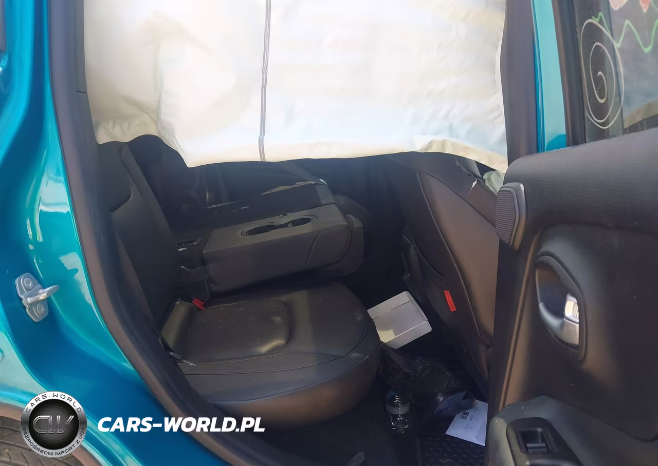 2021 Jeep Renegade Trailhawk 4X4 VIN:ZACNJDC1XMPN29984 - 8