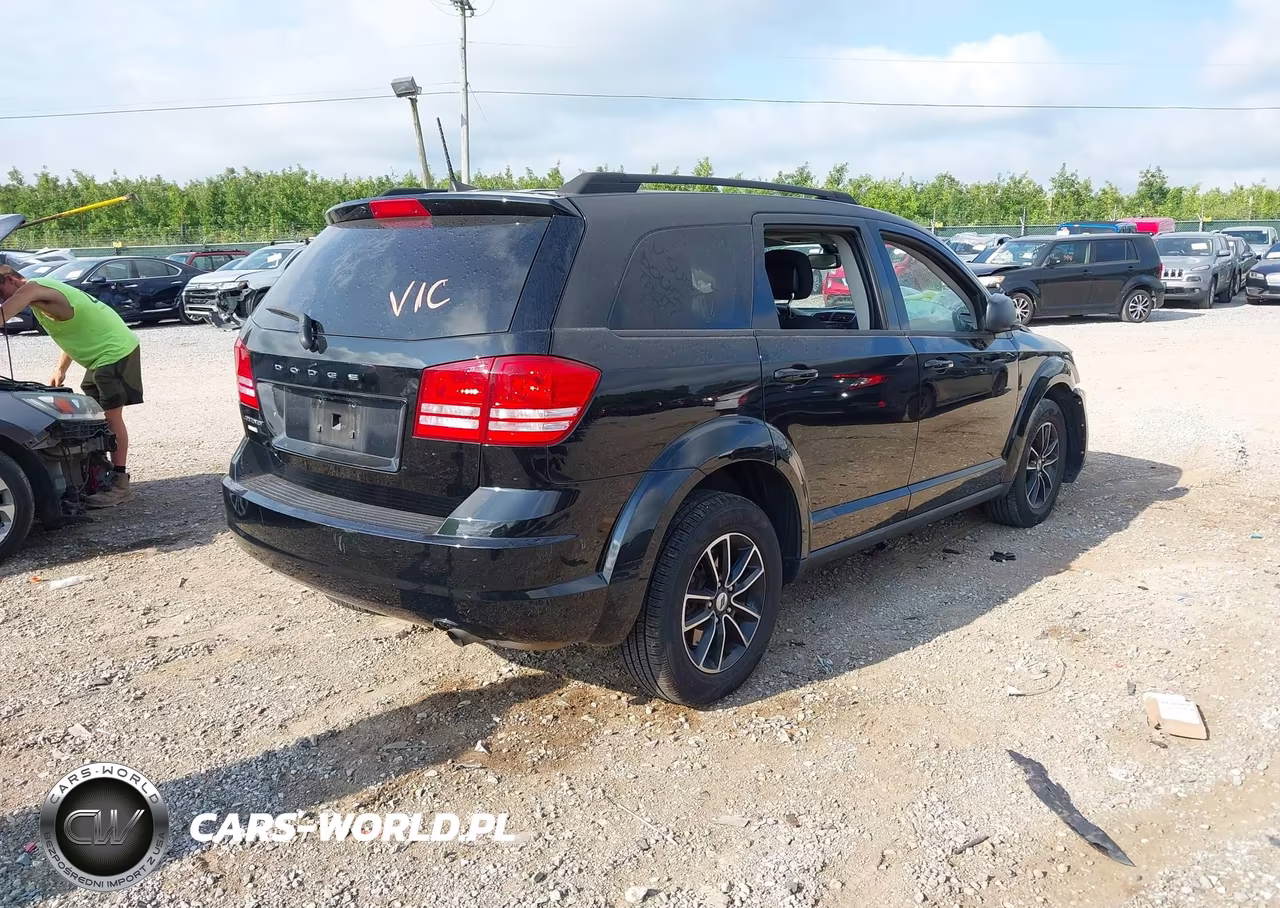 2018 Dodge Journey Se VIN:3C4PDCAB2JT515347 - 4