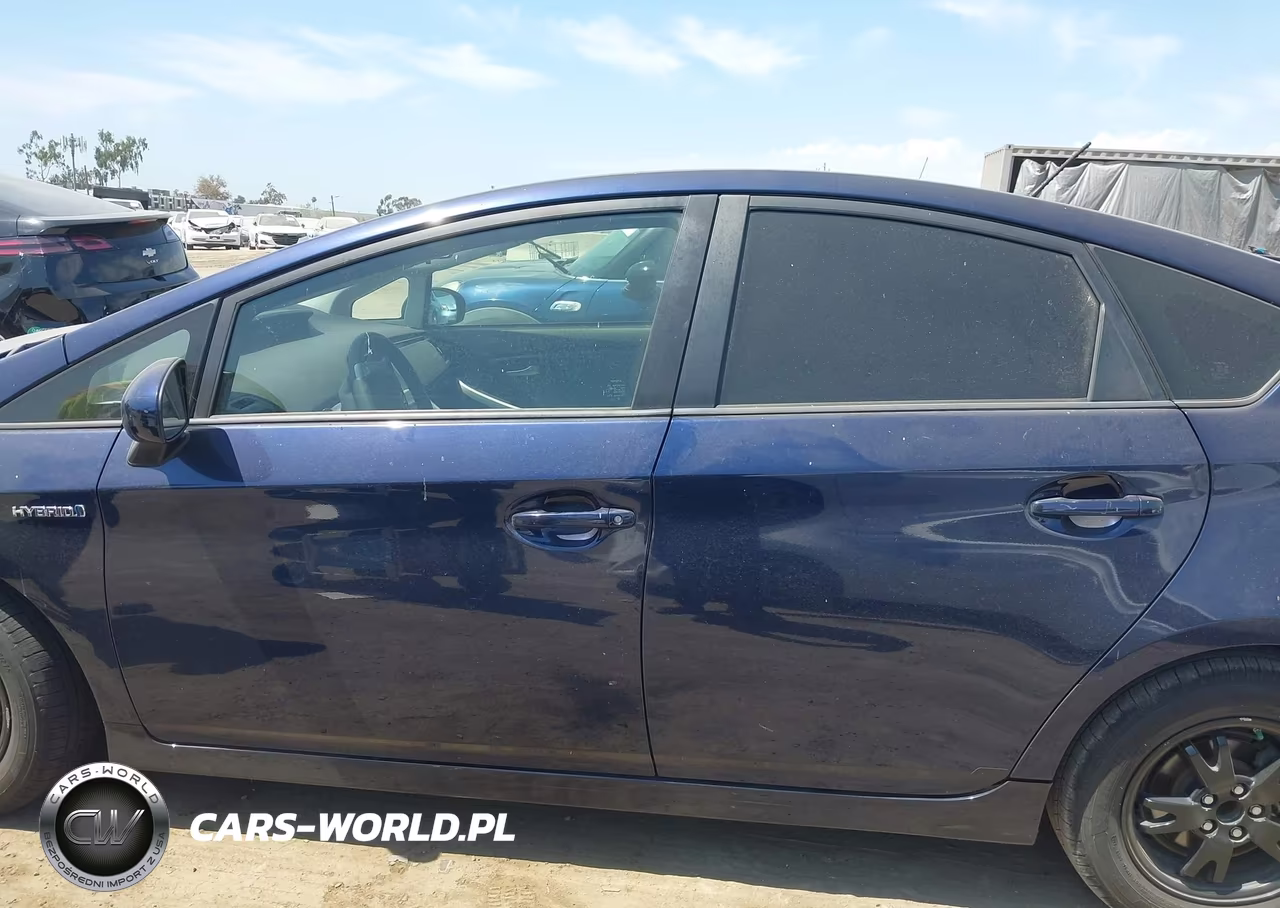 2014 Toyota Prius Two VIN:JTDKN3DU6E0379960 - 14