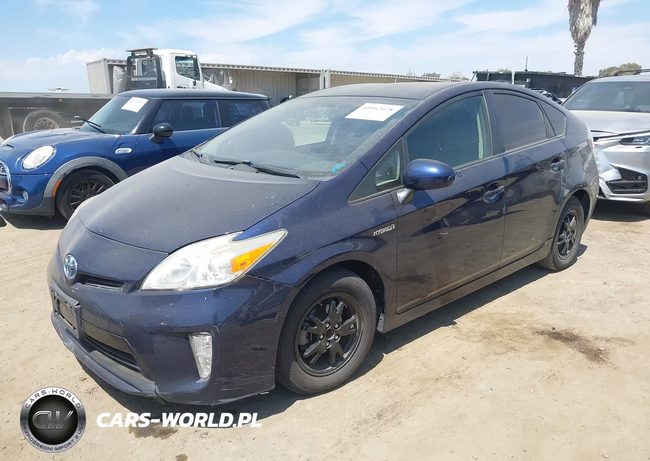 2014 Toyota Prius Two VIN:JTDKN3DU6E0379960 - 2