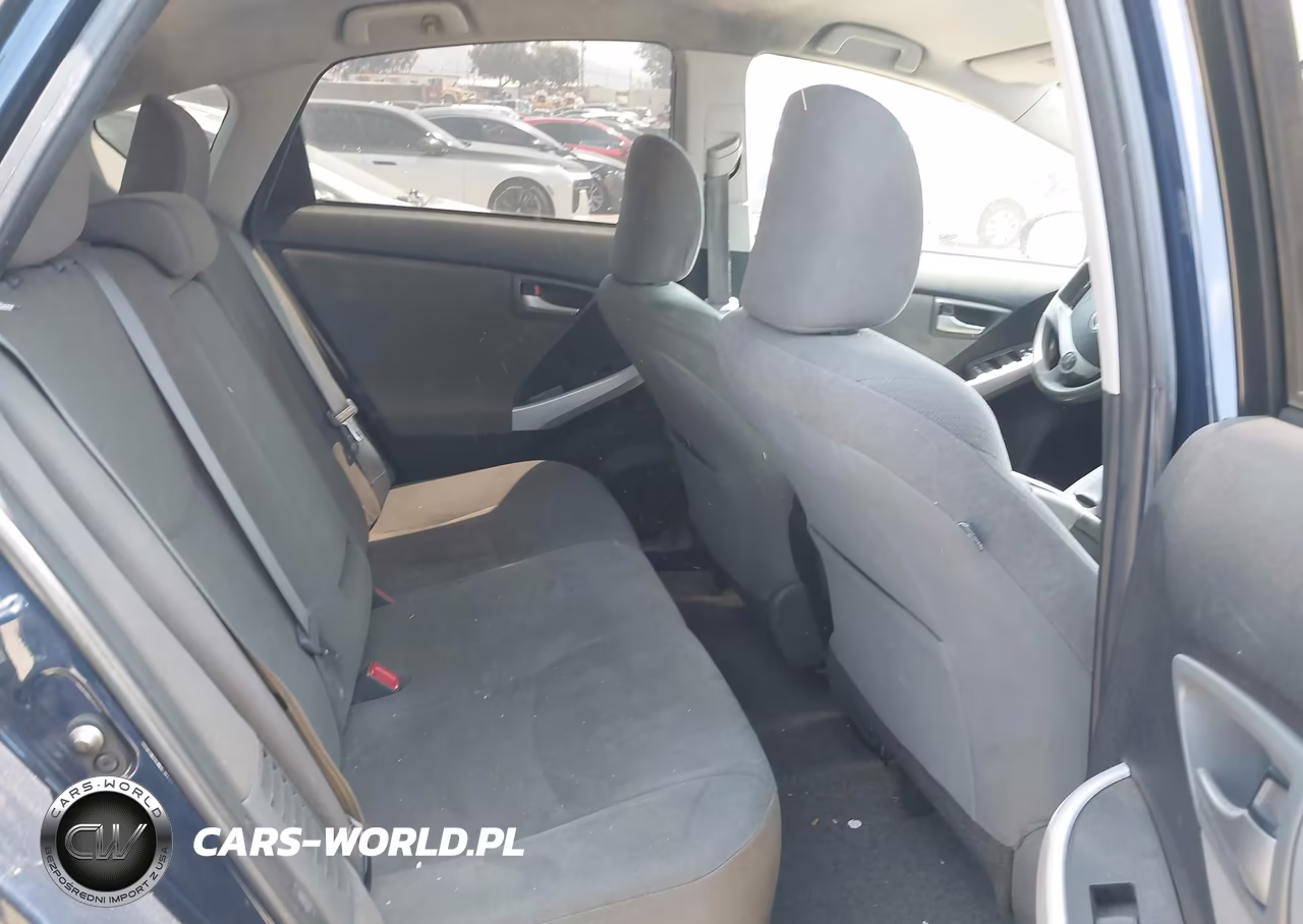 2014 Toyota Prius Two VIN:JTDKN3DU6E0379960 - 8