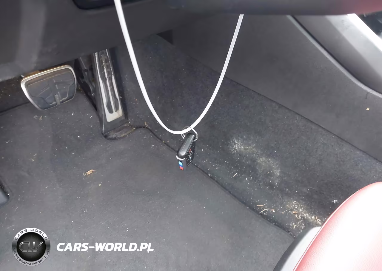 2023 BMW 330I VIN:3MW69FF06P8D02240 - 11