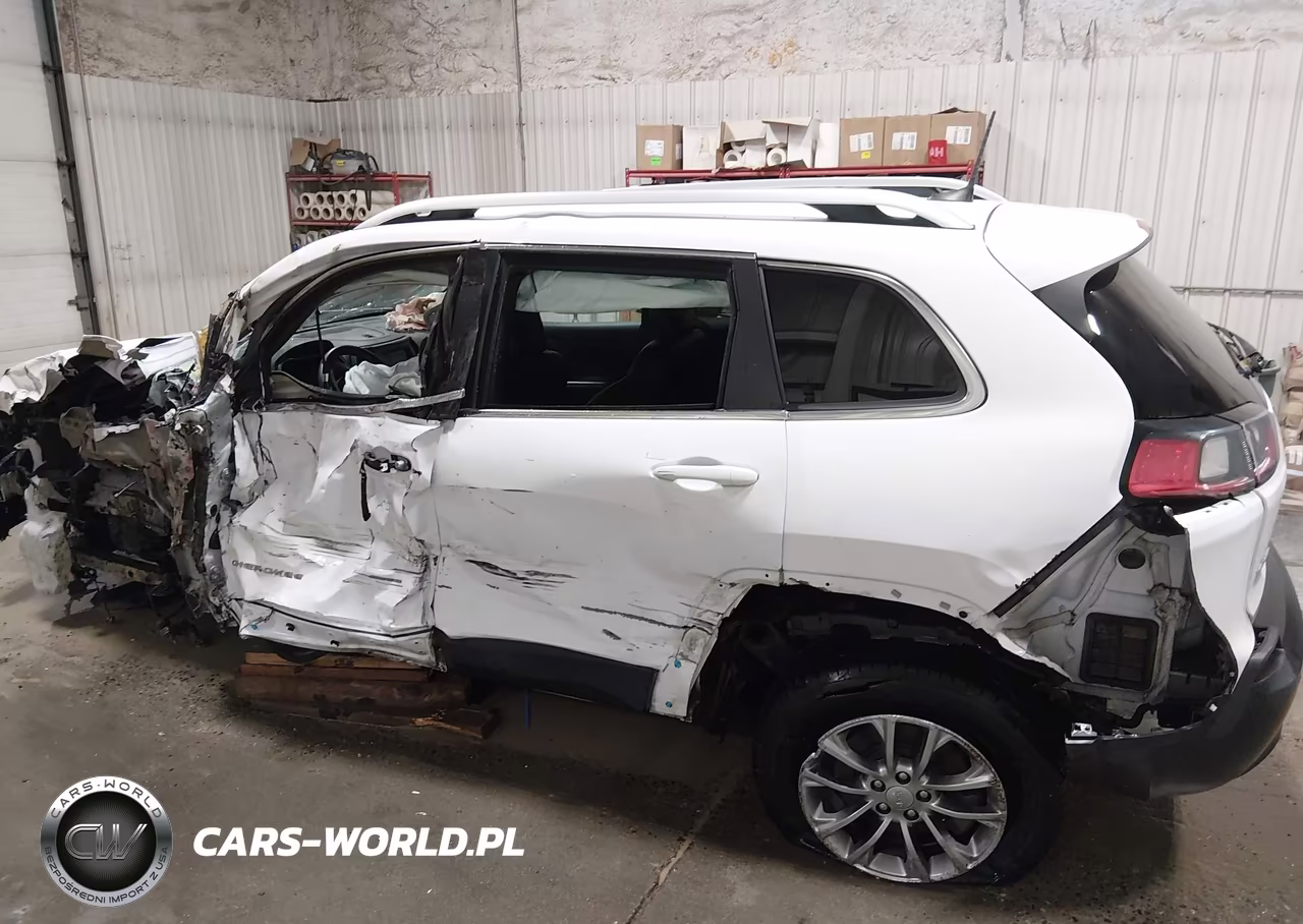 2020 Jeep Cherokee Latitude Plus 4X4 VIN:1C4PJMLB0LD612146 - 15