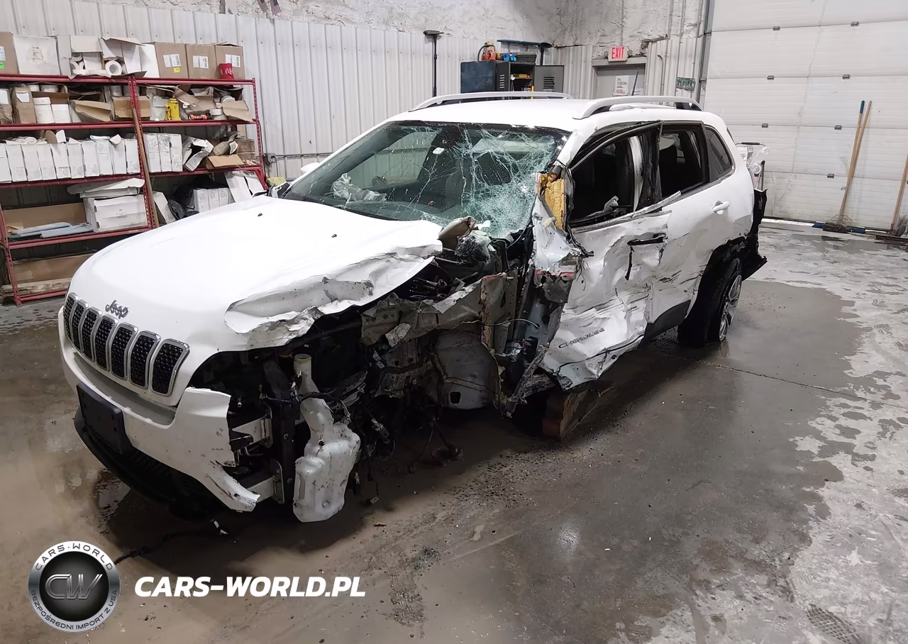 2020 Jeep Cherokee Latitude Plus 4X4 VIN:1C4PJMLB0LD612146 - 2