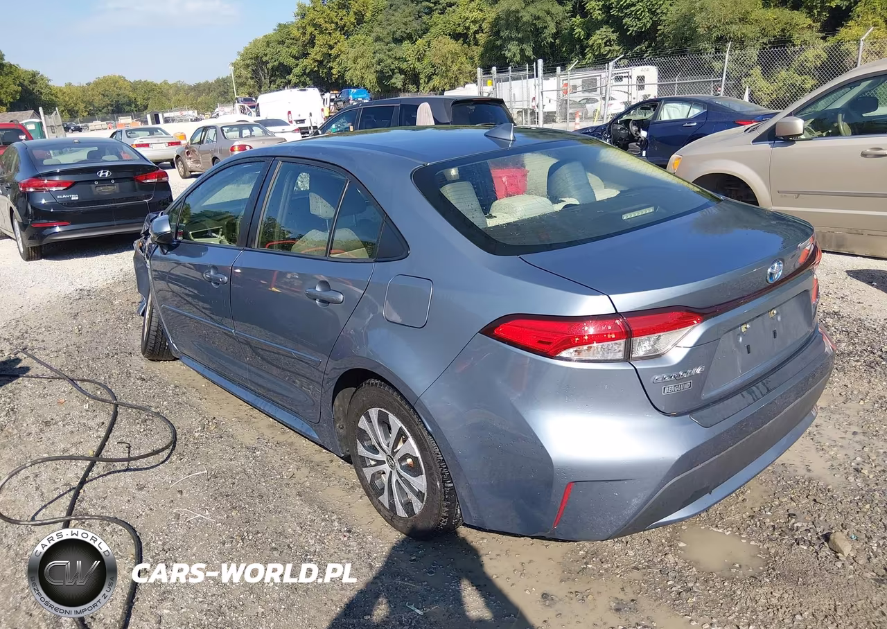 2020 Toyota Corolla Hybrid Le VIN:JTDEBRBE5LJ021728 - 3