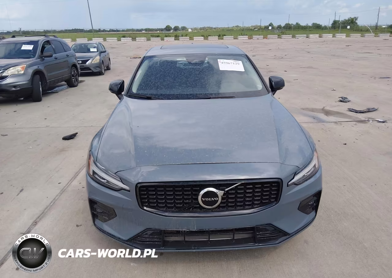 2024 Volvo S60 B5 Core Dark Theme VIN:7JRL12FK9RG323001 - 12