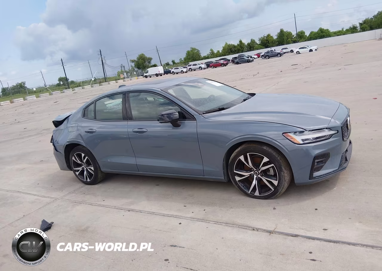 2024 Volvo S60 B5 Core Dark Theme VIN:7JRL12FK9RG323001 - 13